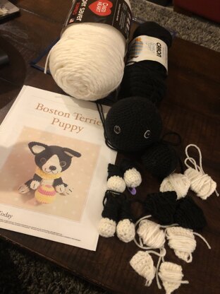 Boston terrier puppy amigurami