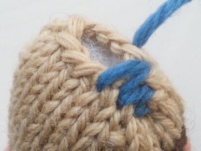 Mattress Stitch for Knitted Toys Tutorial