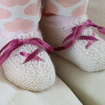 Laura - 3ply lace up baby shoes