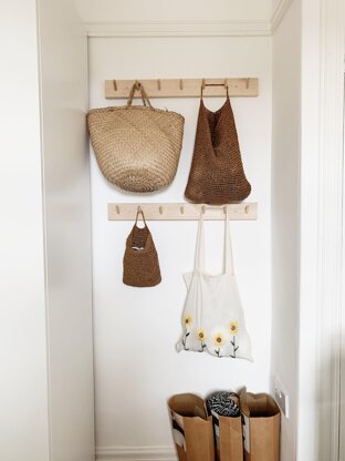 The Aumbry Hanging Bag