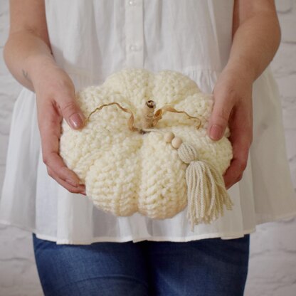 Crochet Rustic Farmhouse Pumpkin Pattern