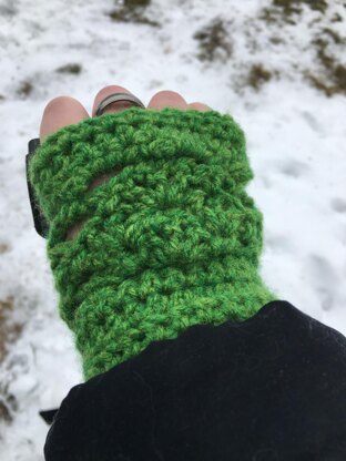 Lucky Diamonds Fingerless Gloves