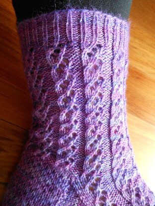 Ribbon Curl Socks