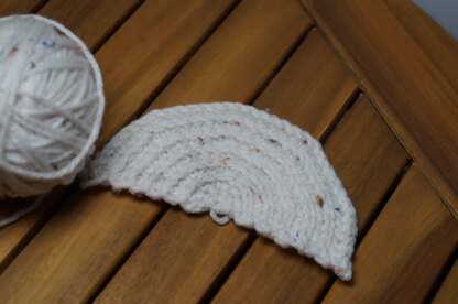 Knit stitch half circle