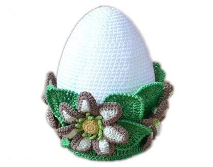 Crochet Easter egg. Large egg with flowers. Self standing egg. Easter decorative ornament. Egg souvenir