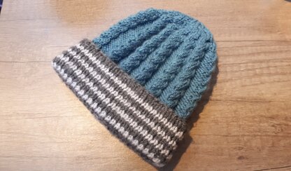 Another cabled hat!
