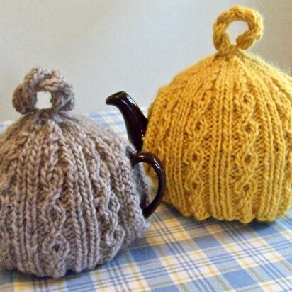 Cable & Rib Tea Cozy