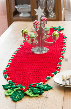 Holly Trim Table Runner in Red Heart Super Saver Economy Solids and Prints - LW4872 - Downloadable PDF