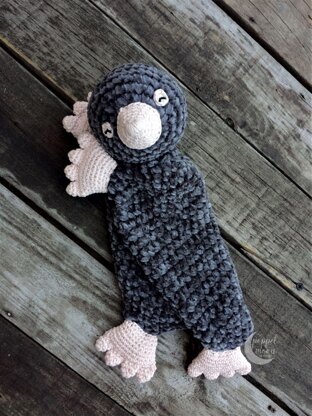 Happy Mole Lovey Crochet pattern by Poppet Moon Crochet