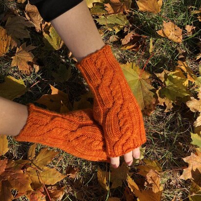 Yseulte Fingerless Mitts