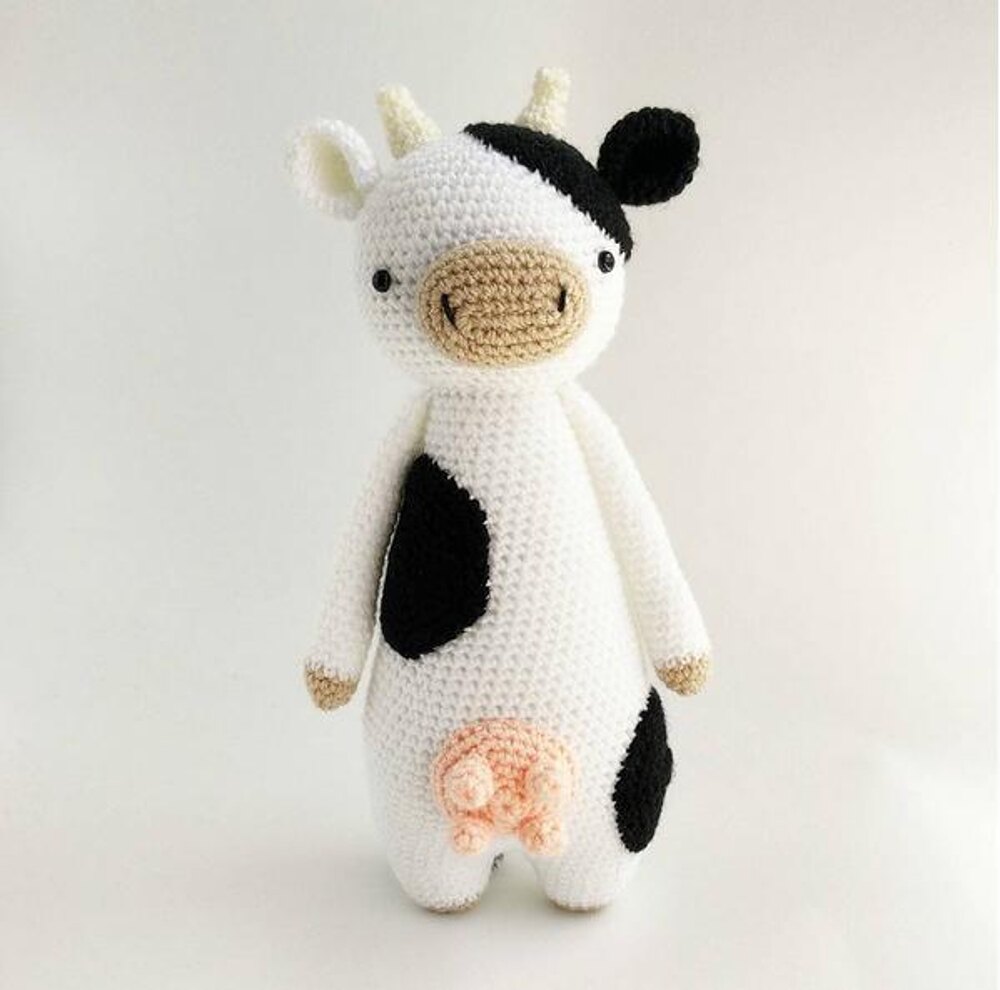 Super cute cow-avocado 🐮🥑 Pattern by @cowely.crochet