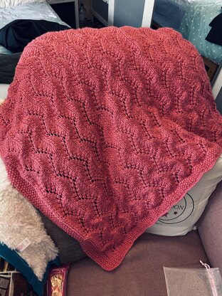 Lace chevron blanket