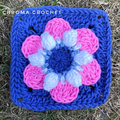 60s Pop Flower Square