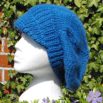 PEAK TAM SLOUCH HAT KNITTING PATTERN