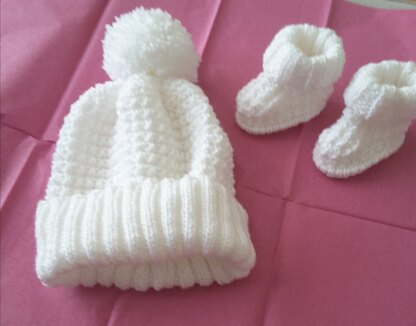 Baby Hat and bootees