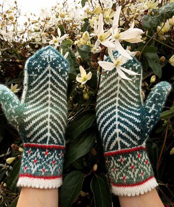 Merry Christmas Tree Mittens