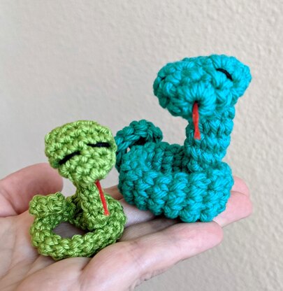 Mini Coiled Snake