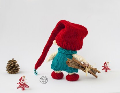 Christmas gnome doll knitting flat