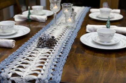 Hairpin Lace Table Runner