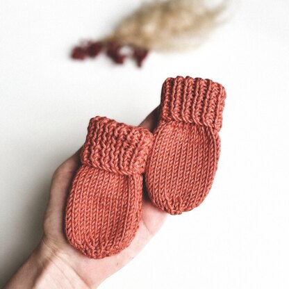 Cosy Baby Mittens