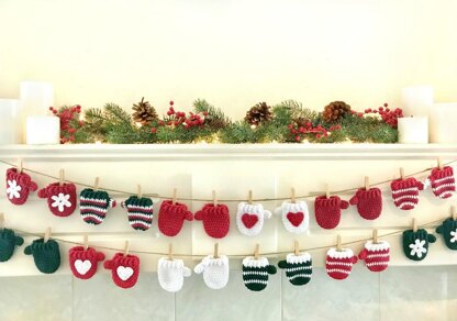 Christmas Mitten Garland