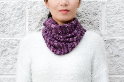 Embry Spring Cowl