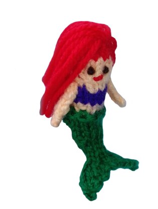 Mermaid finger puppets pattern