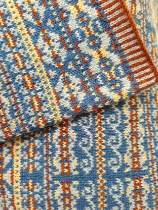 Four-color Fair Isle Shawl