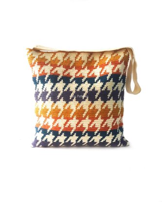 Colorful Houndstooth Tapestry Crochet Bag Pattern