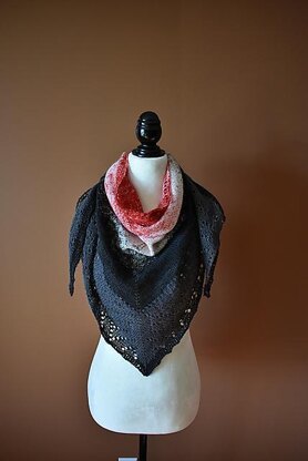 Labyrinth shawl