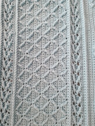 Aran Hearts Throw #3