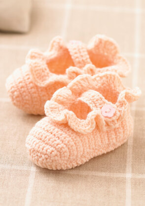 Shoes in Sirdar Snuggly 4 Ply 50g - 4509 - Downloadable PDF