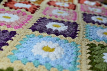 Daisy Granny Square