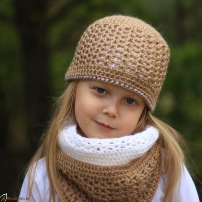 Lace hat/cowl set