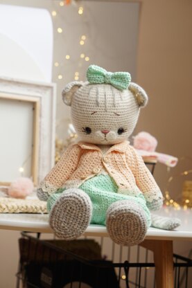 Crochet Doll Clothes Pattern - Outfit Chanel for large toys