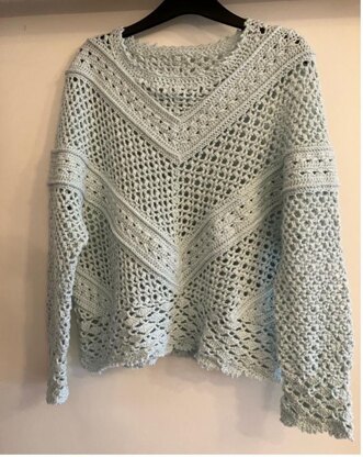 Lacy feature V crochet top