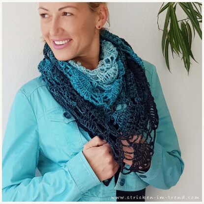 Crochet Triangle Shawl BioTronik #4