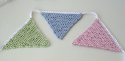 12 Flags Bunting
