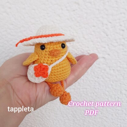 Vacation chicken crochet pattern