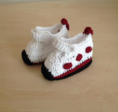 Sporty Baby Bootie & Hat Set N 233
