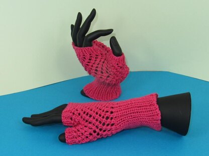 Easy Lace Fingerless Gloves