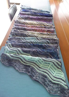 Bantam Shawl in leftover 4ply sock yarn