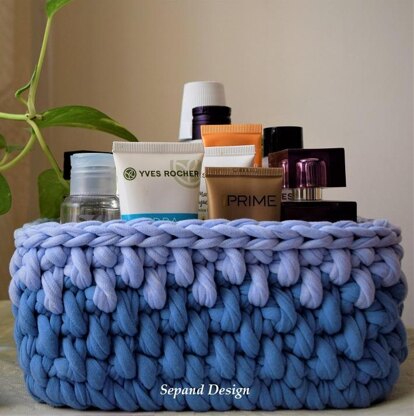 T-shirt yarn basket- Twisted St. Blue