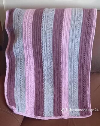 Higglegy piggledy crocheted blanket