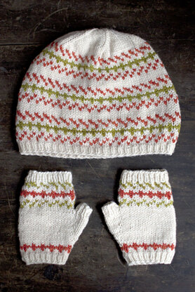 Lanin Hat and Mitten in Manos del Uruguay Silk Blend Semi-Solid - 2014P