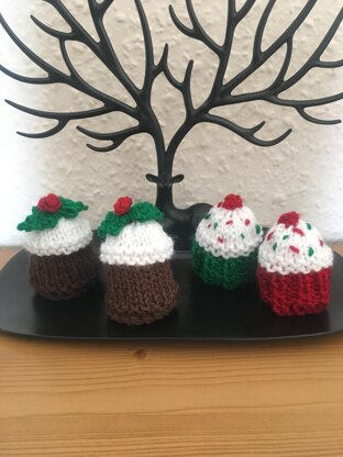 Mini Christmas Pudding & Cupcake Ferrero Lindt Chocolate Cover DK Knitting Pattern