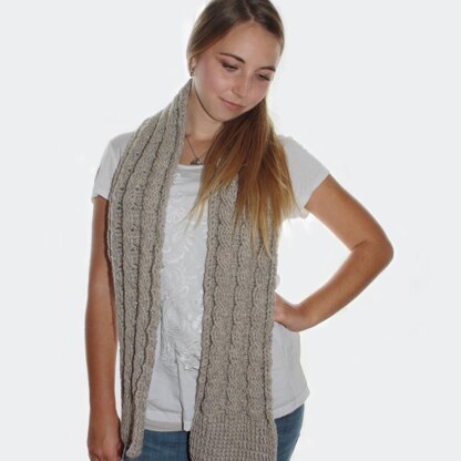 Reversible Cable Scarf