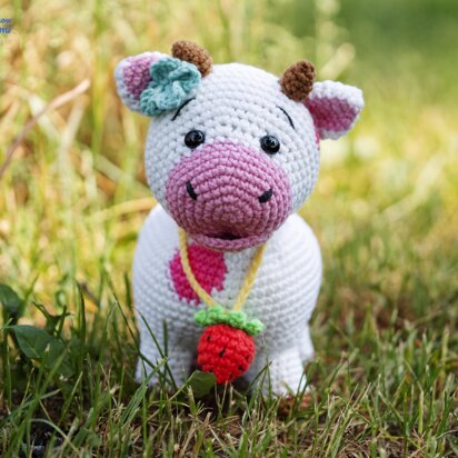 Strawberry cow