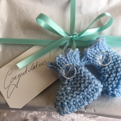 DK knitting pattern 2ins height Mini Baby Botees gift tag decoration keepsake pram charm