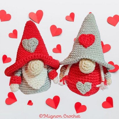 Gnomes in love